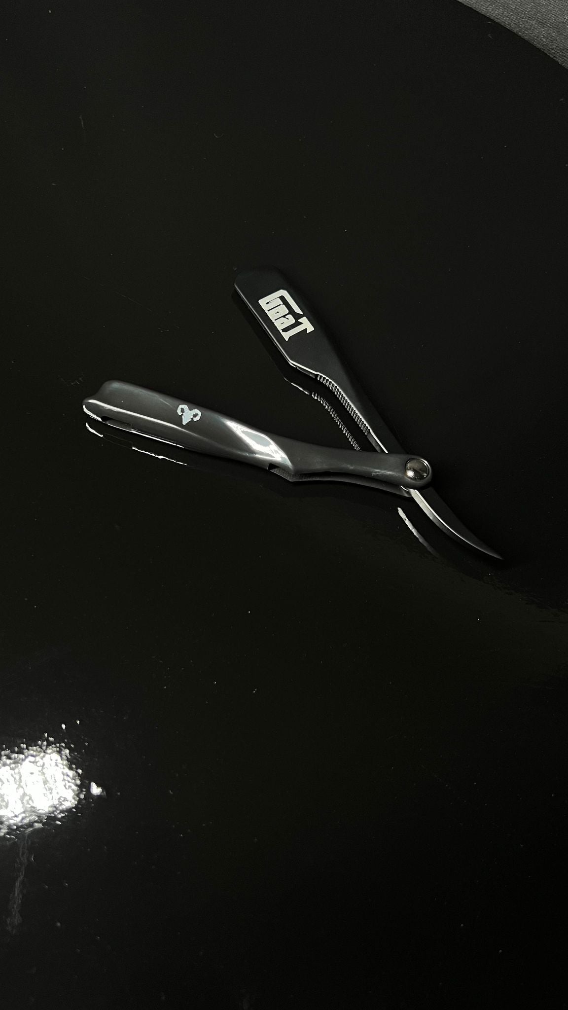 GOAT STRAIGHT EDGE RAZOR