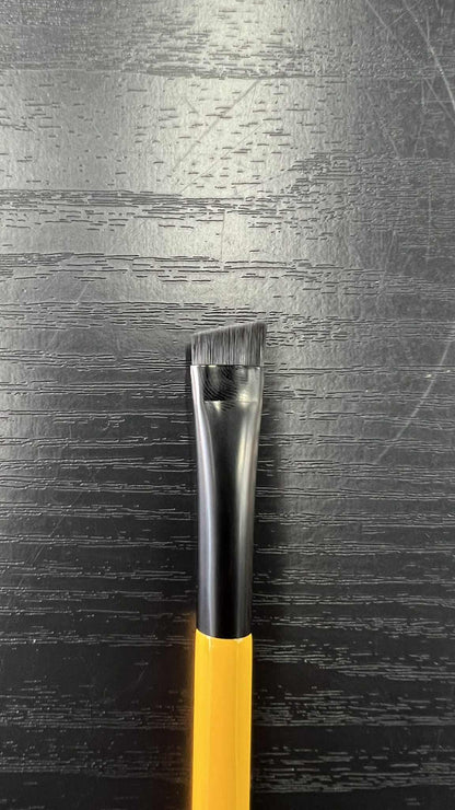 Large G.O.A.T Brush single